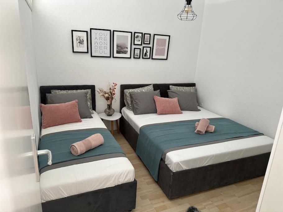 Beautiful Fully Renovated Apartment By The Sea, Large Balcony With Enchanting Views Неум Экстерьер фото