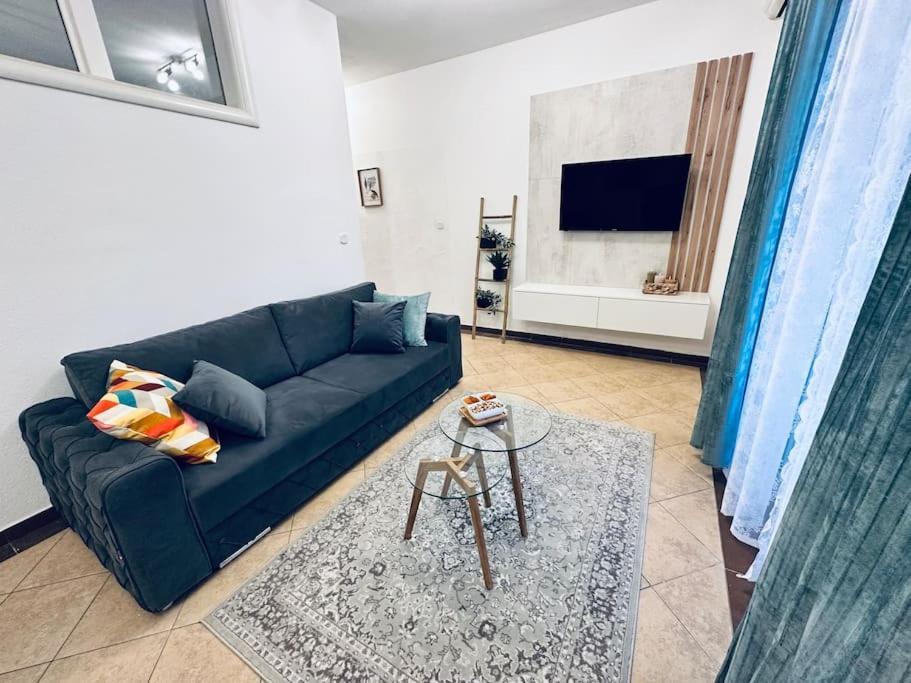 Beautiful Fully Renovated Apartment By The Sea, Large Balcony With Enchanting Views Неум Экстерьер фото