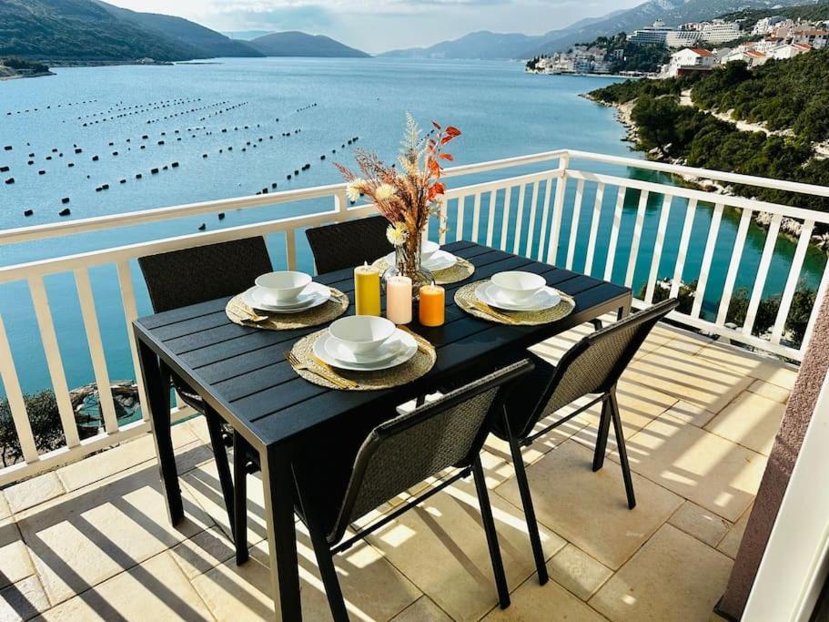 Beautiful Fully Renovated Apartment By The Sea, Large Balcony With Enchanting Views Неум Экстерьер фото