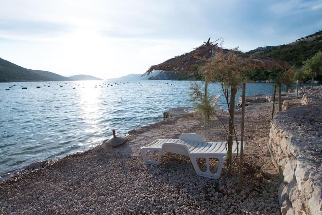 Beautiful Fully Renovated Apartment By The Sea, Large Balcony With Enchanting Views Неум Экстерьер фото