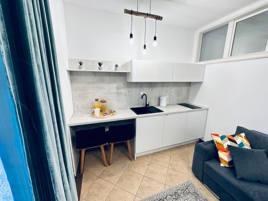Beautiful Fully Renovated Apartment By The Sea, Large Balcony With Enchanting Views Неум Экстерьер фото