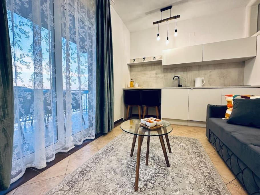 Beautiful Fully Renovated Apartment By The Sea, Large Balcony With Enchanting Views Неум Экстерьер фото
